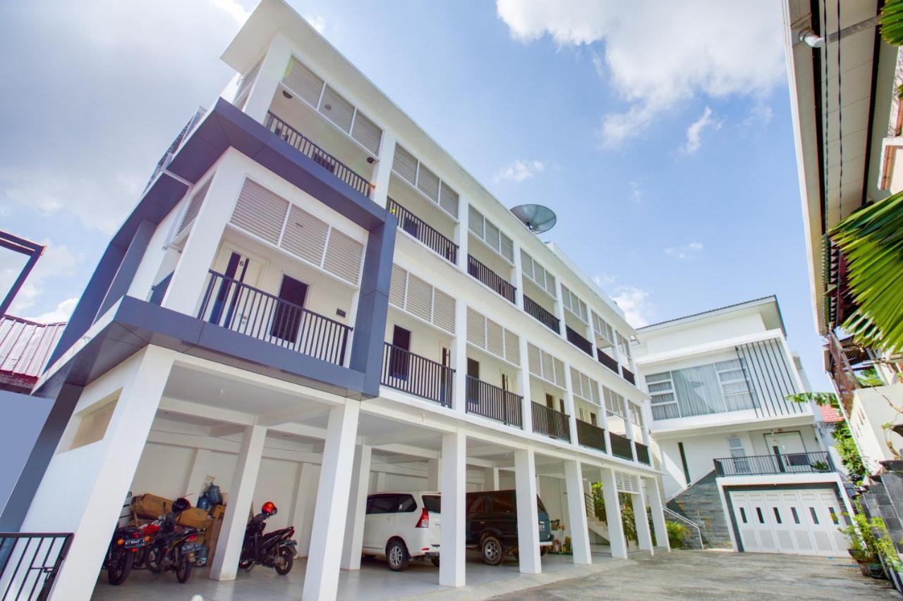 Oyo 3279 Joy Residence Samarinda Exterior foto